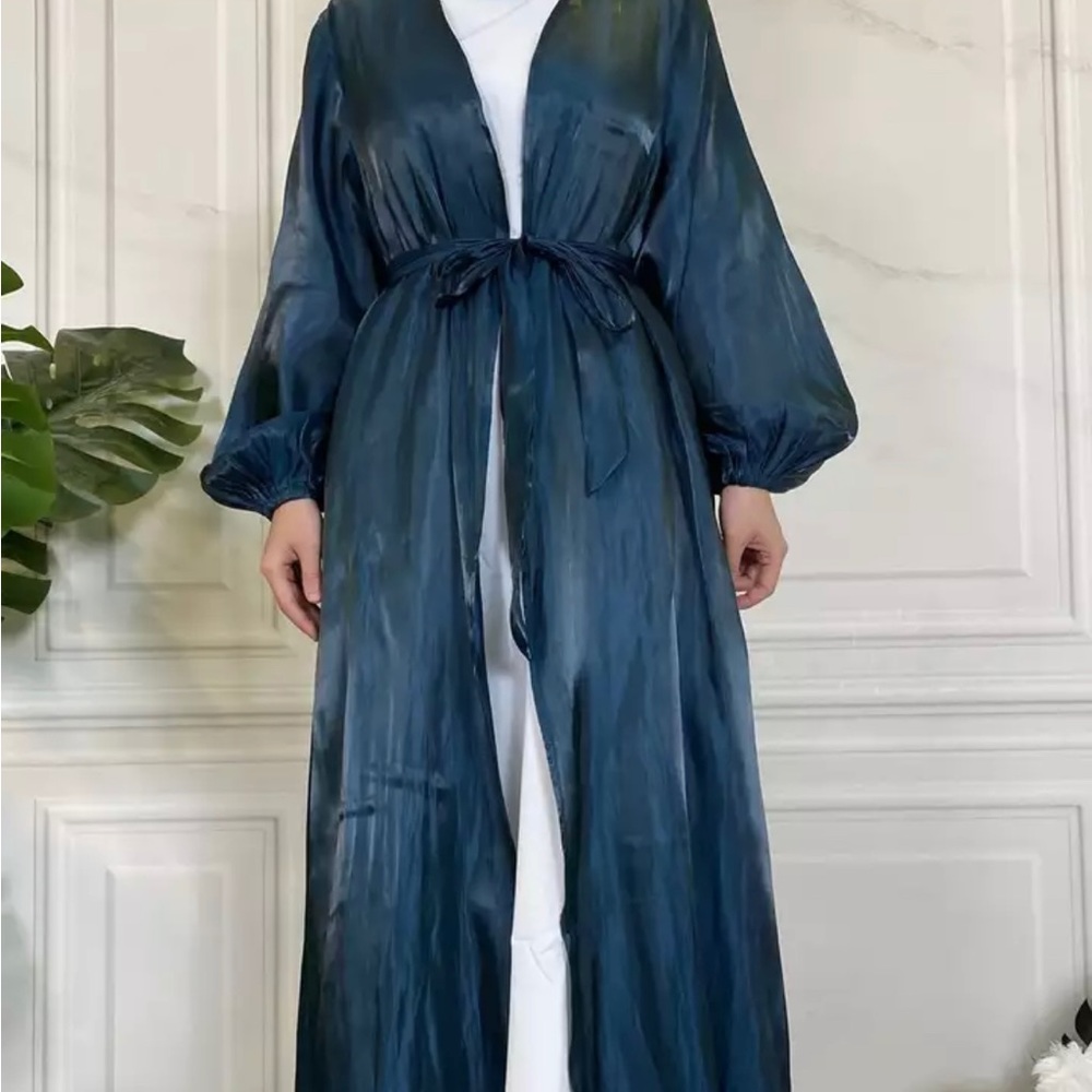 LONG SLEEVE DUSTER, SILKY FLOWY FABRIC